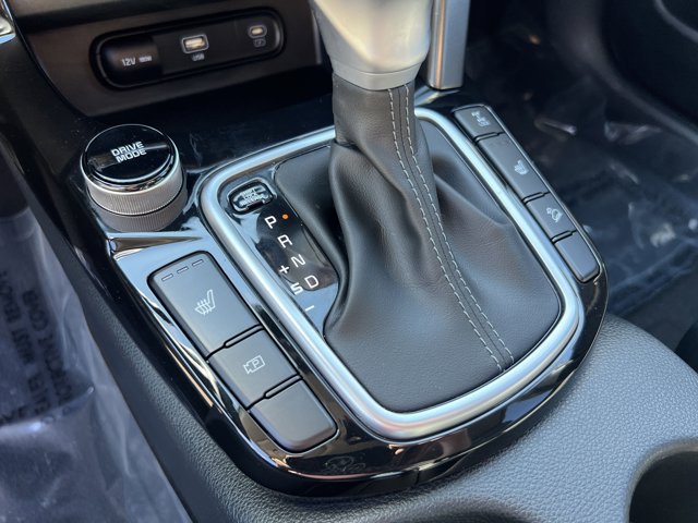 Vehicle image 20 of 25