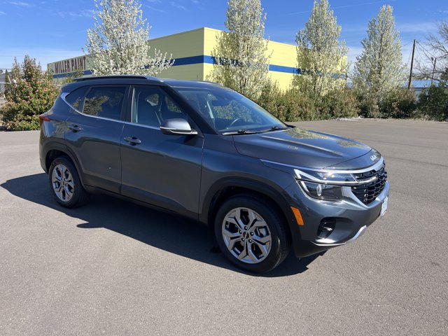 Vehicle image 3 of 25