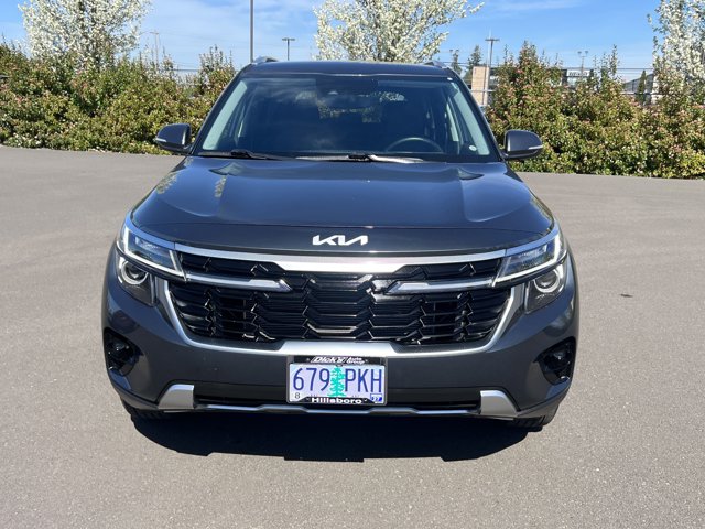 Vehicle image 2 of 25