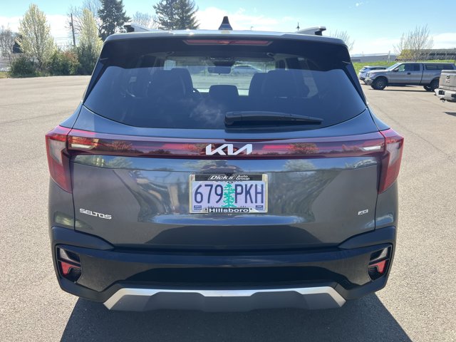 Vehicle image 6 of 25