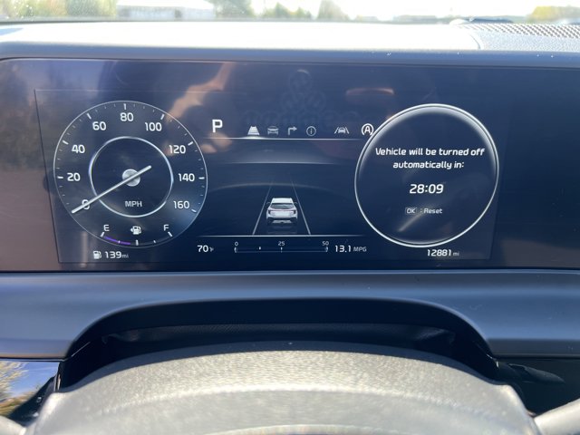 Vehicle image 19 of 25