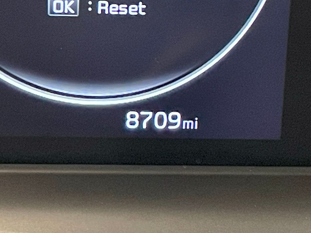 Vehicle image 19 of 44