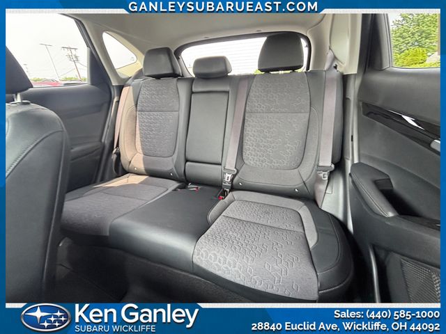 Vehicle image 20 of 28