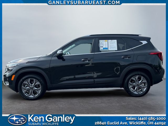 Vehicle image 8 of 28