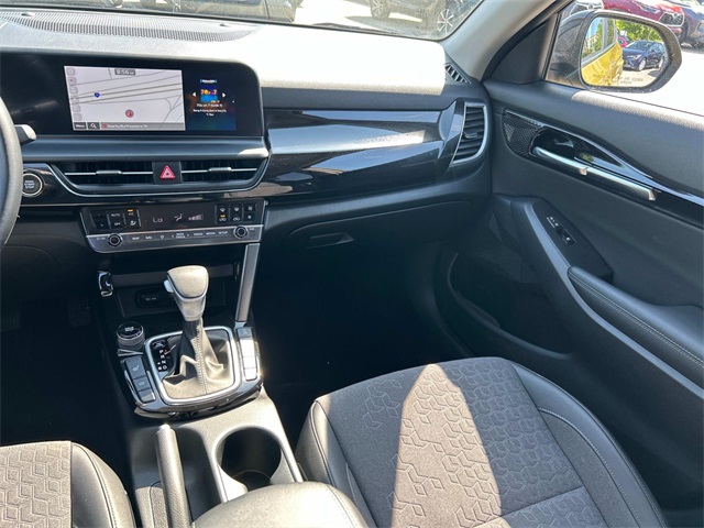 Vehicle image 29 of 31