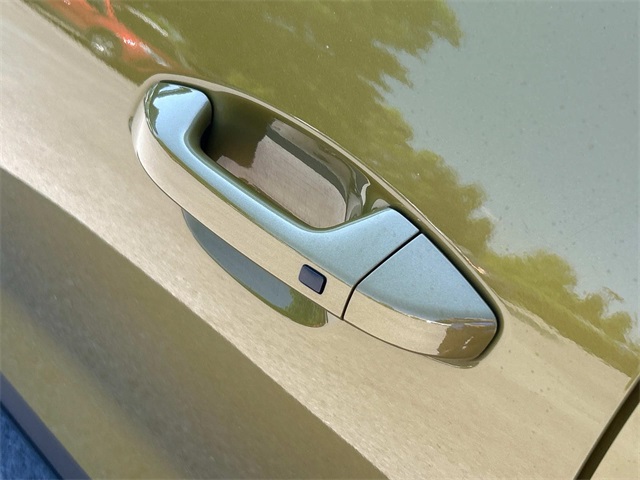 Vehicle image 27 of 31