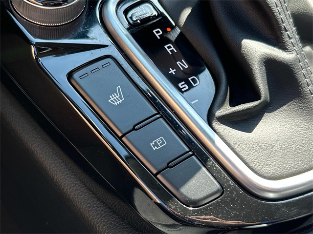 Vehicle image 28 of 31