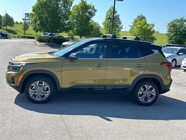 Vehicle image 9 of 31