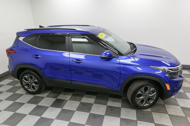 Vehicle image 5 of 46