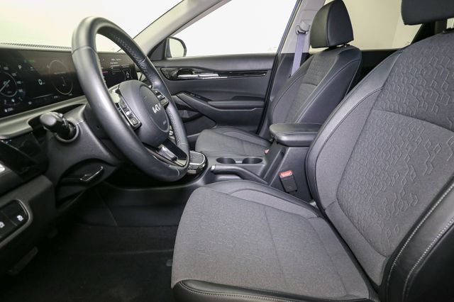 Vehicle image 18 of 46