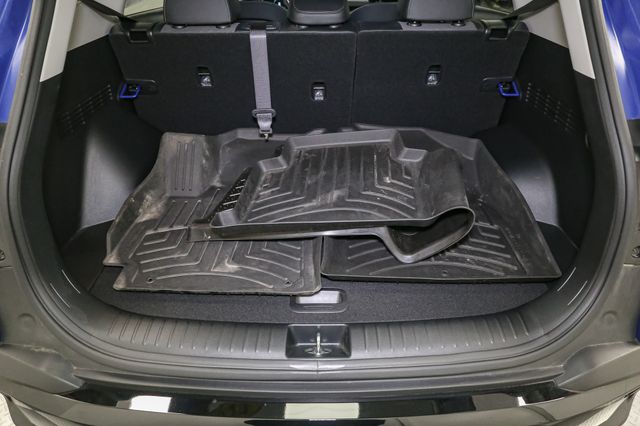 Vehicle image 15 of 46