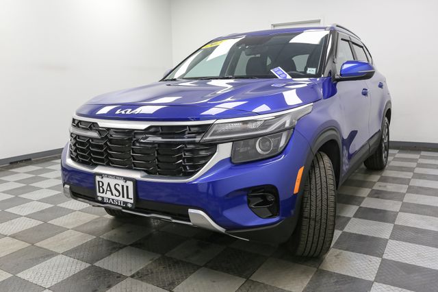 Vehicle image 2 of 46