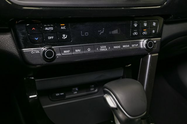 Vehicle image 34 of 46