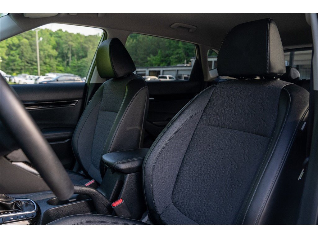 Vehicle image 23 of 41