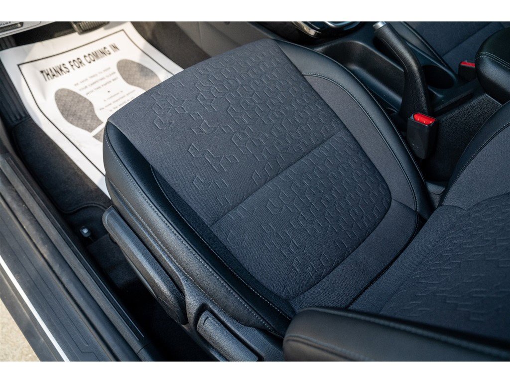 Vehicle image 24 of 41