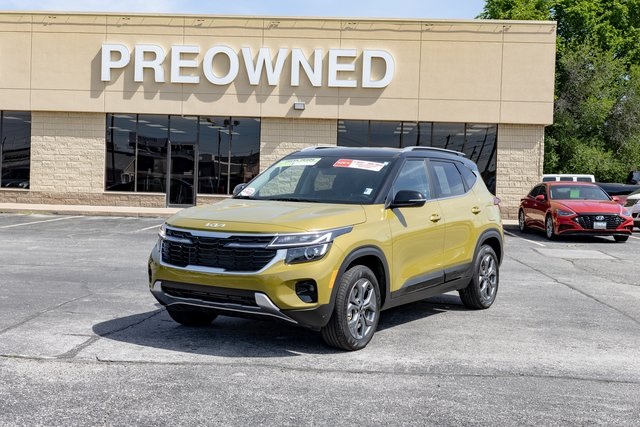 Vehicle image 1 of 18