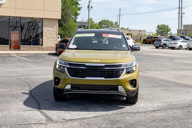 Vehicle image 2 of 18