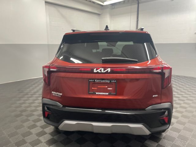 Vehicle image 5 of 33