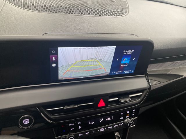 Vehicle image 22 of 33