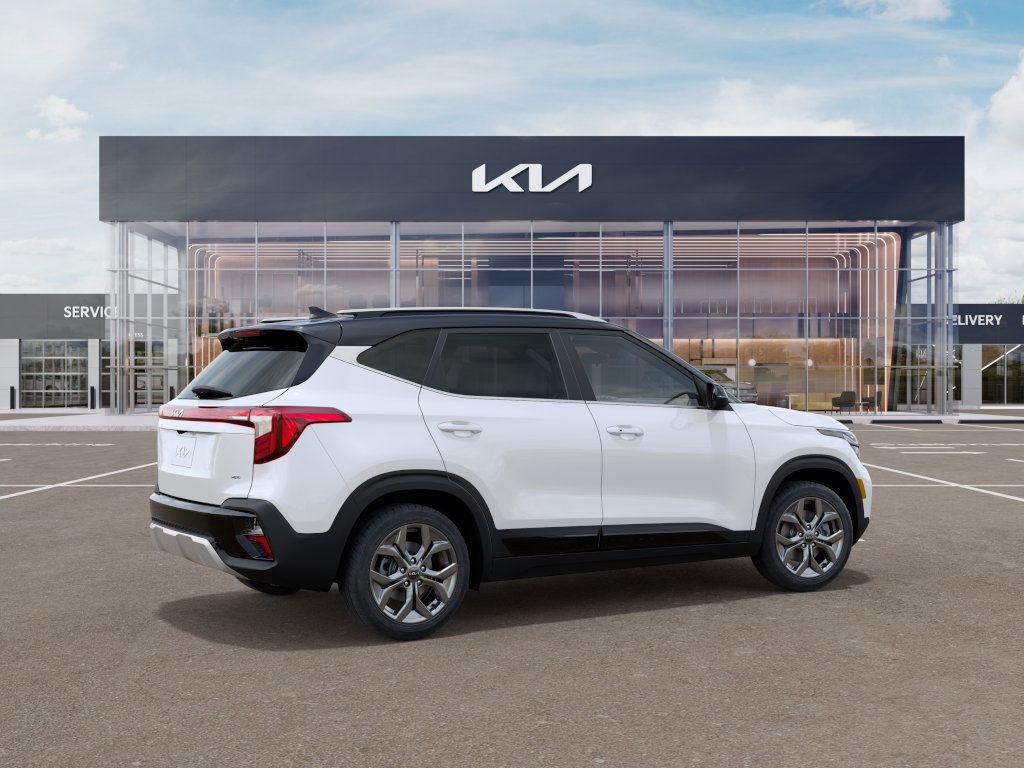 Vehicle image 6 of 27