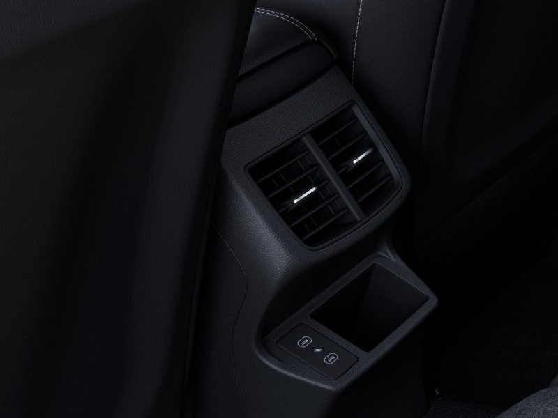 Vehicle image 26 of 27