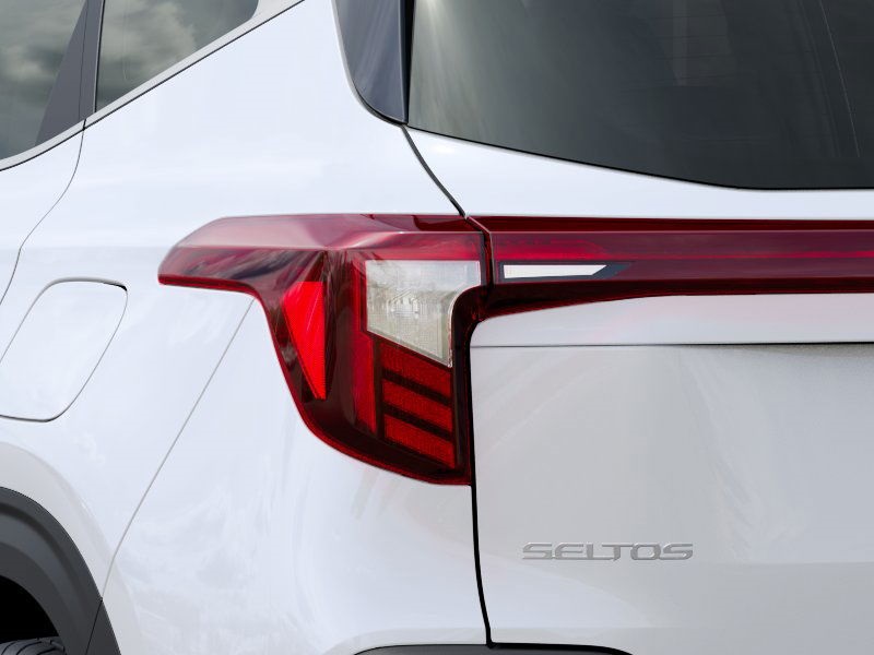 Vehicle image 11 of 27