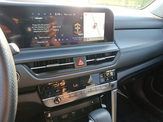Vehicle image 23 of 31