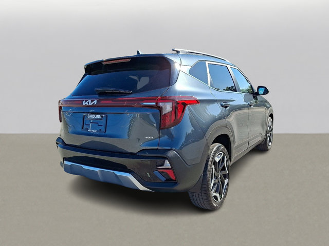 Vehicle image 8 of 31