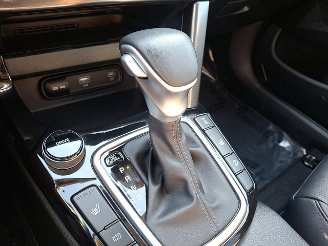 Vehicle image 22 of 31