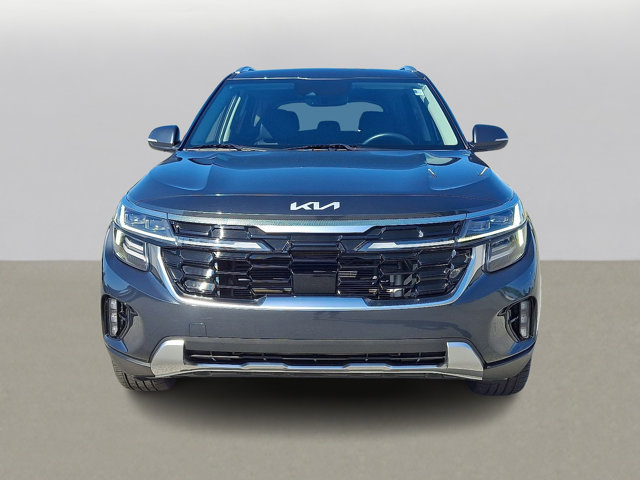Vehicle image 3 of 31