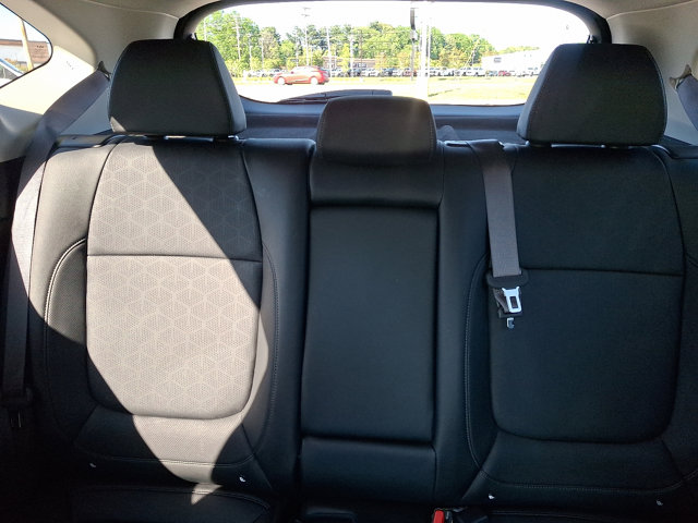 Vehicle image 19 of 31