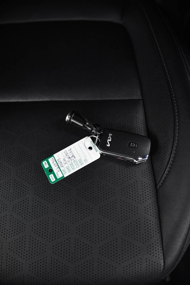 Vehicle image 24 of 25