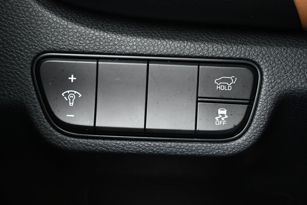 Vehicle image 20 of 29