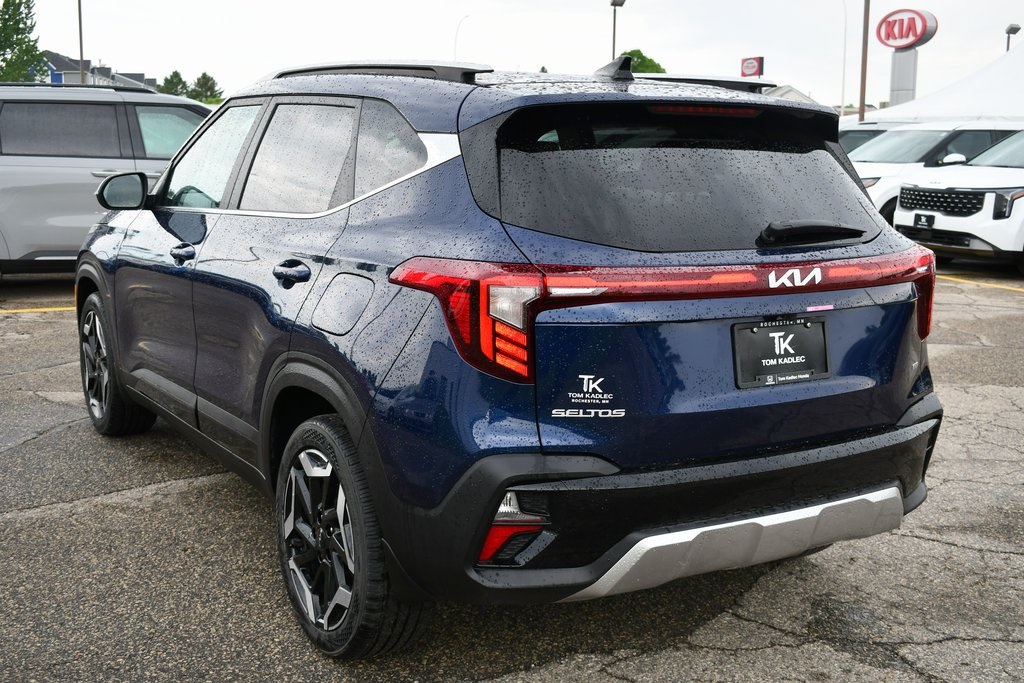 Vehicle image 8 of 29