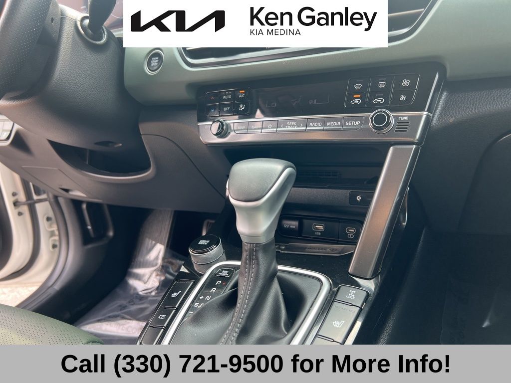 Vehicle image 45 of 69