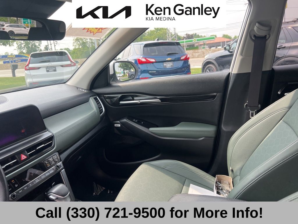 Vehicle image 55 of 69