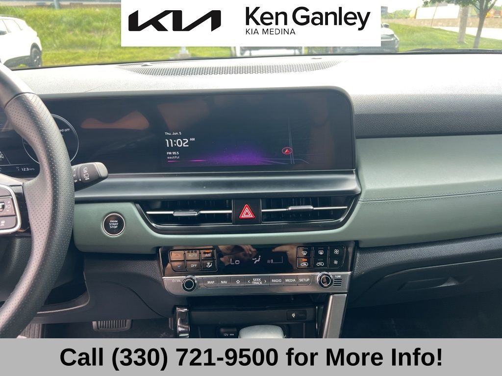 Vehicle image 36 of 69