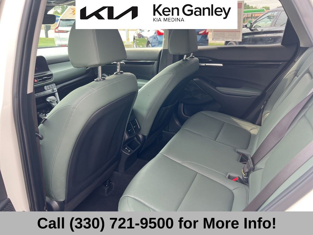 Vehicle image 31 of 69