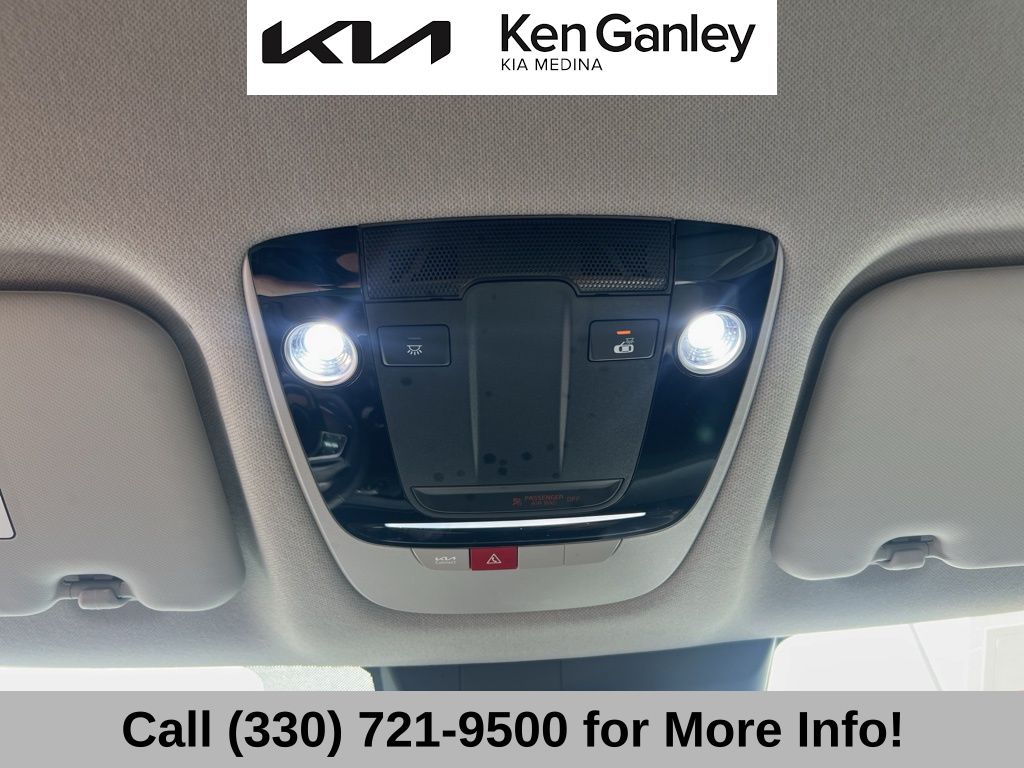 Vehicle image 40 of 69