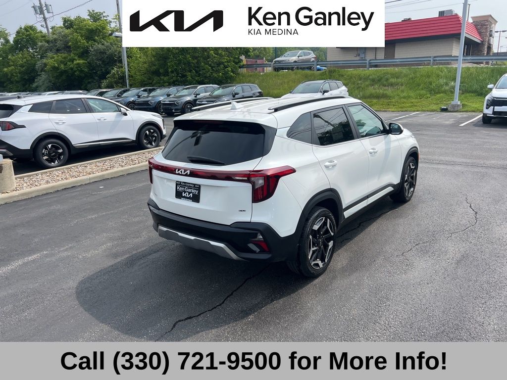 Vehicle image 16 of 69