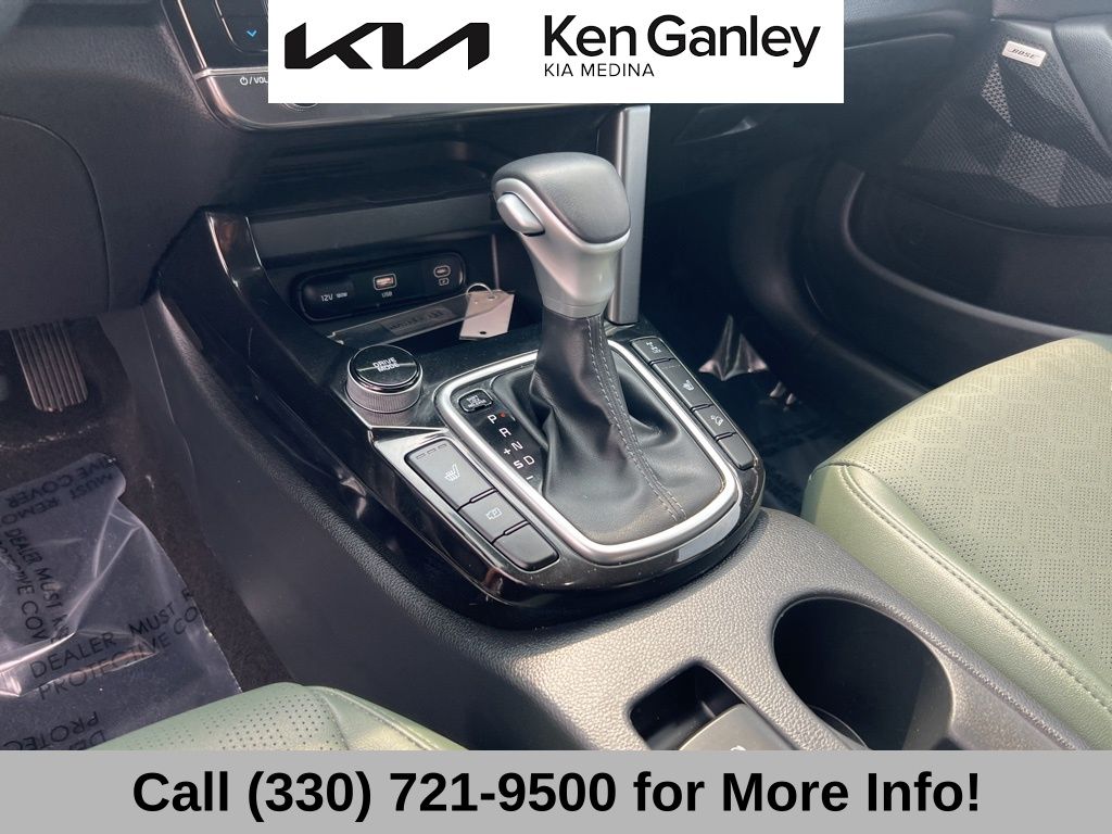 Vehicle image 43 of 69