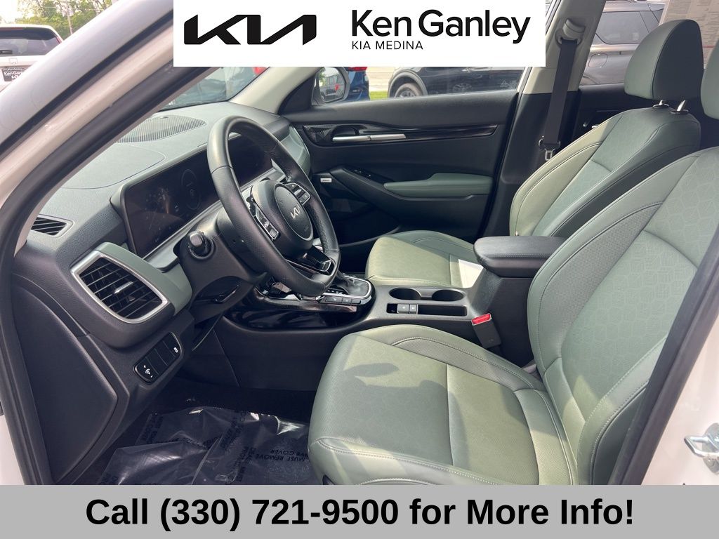Vehicle image 50 of 69