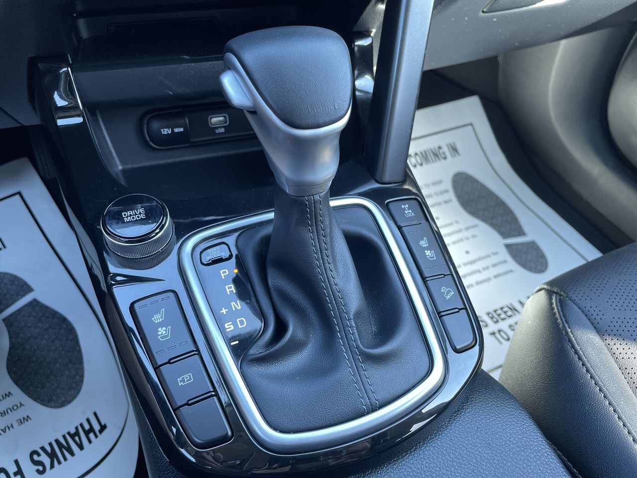 Vehicle image 18 of 22