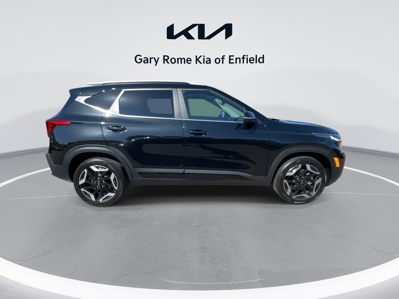 Vehicle image 5 of 22