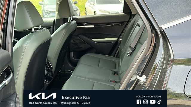 Vehicle image 22 of 25