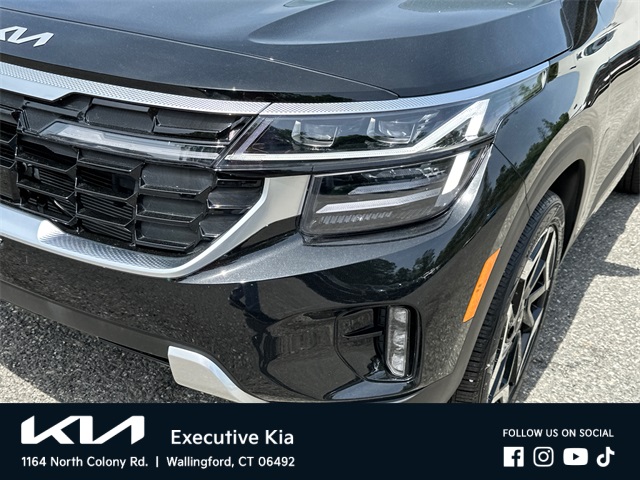 Vehicle image 7 of 25