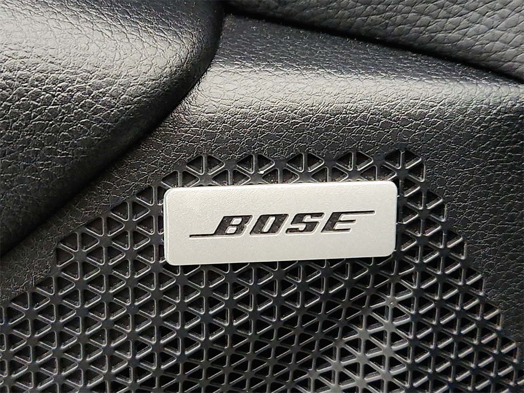 Vehicle image 20 of 29