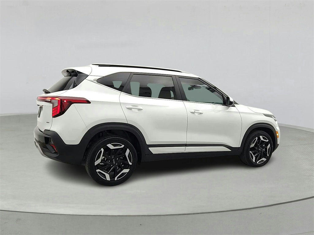 Vehicle image 5 of 29