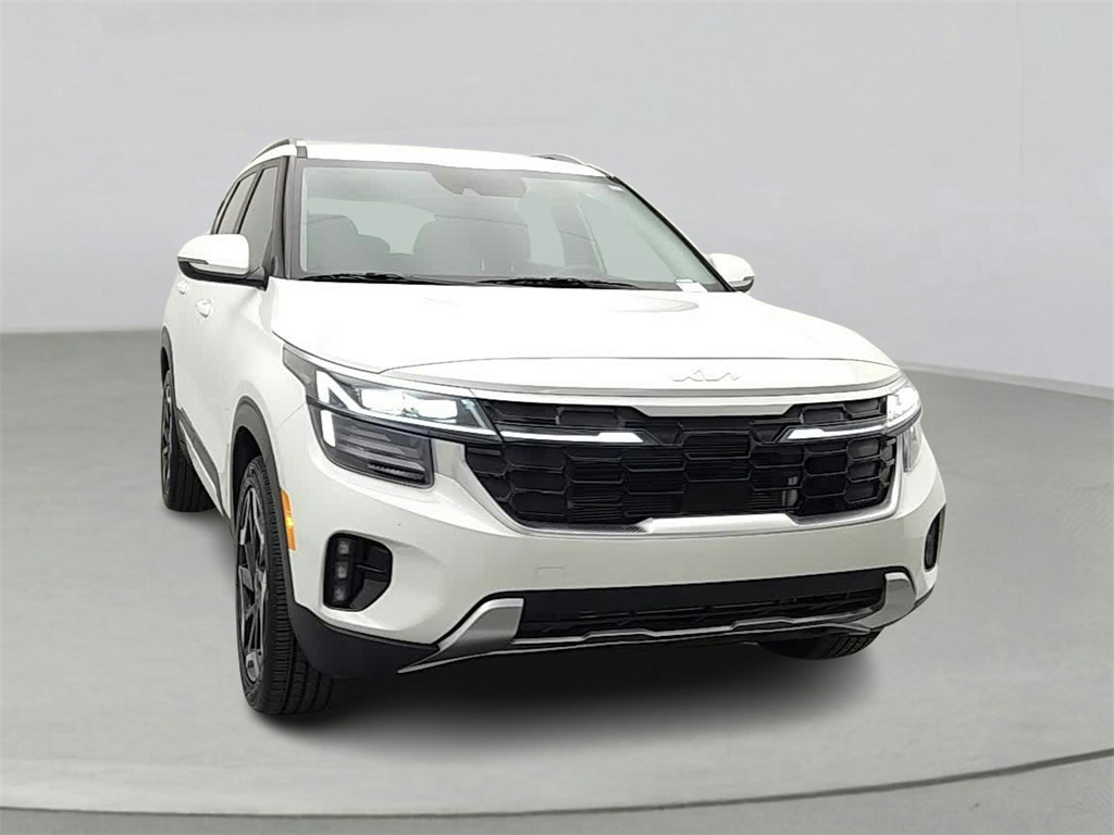 Vehicle image 3 of 29