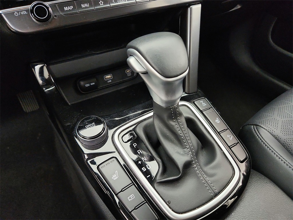 Vehicle image 14 of 29